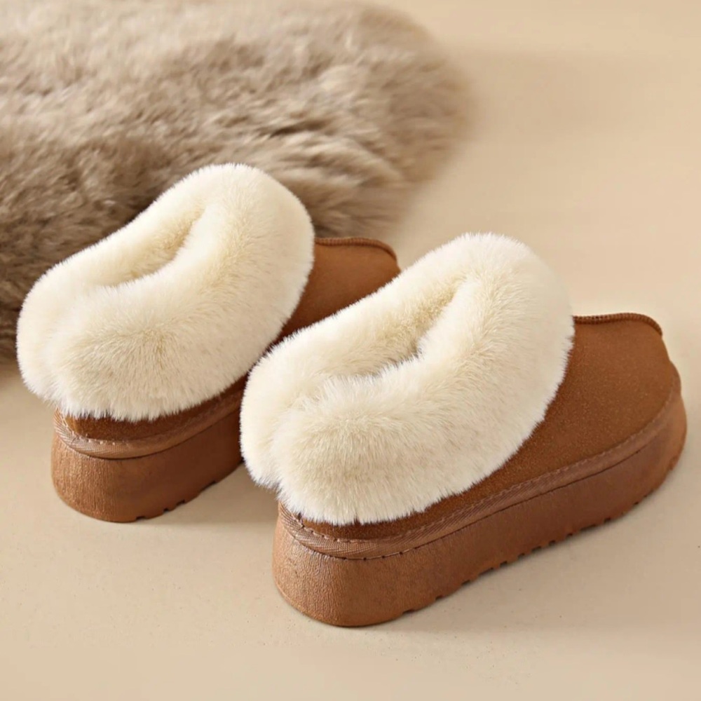 Fluffy Snow slip on Boots - Picture 2 of 7
